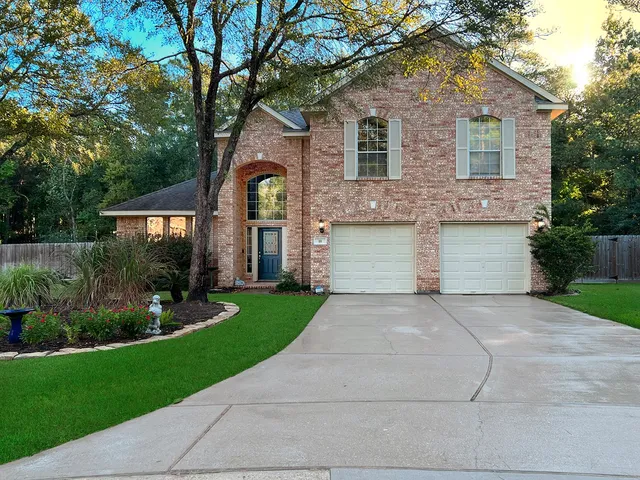 $598,700 | 10 Acacia Park Place, The Woodlands, TX 77382