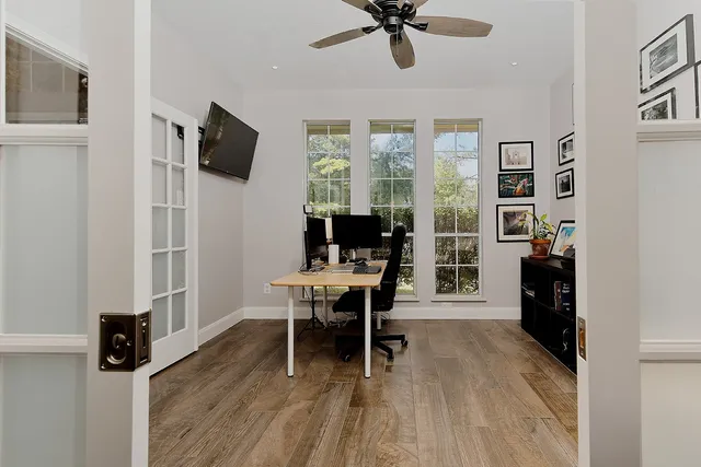 $598,700 | 10 Acacia Park Place, The Woodlands, TX 77382