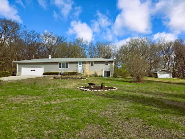 $289,900 | 15510 Lomax Road, Prophetstown, IL 61277