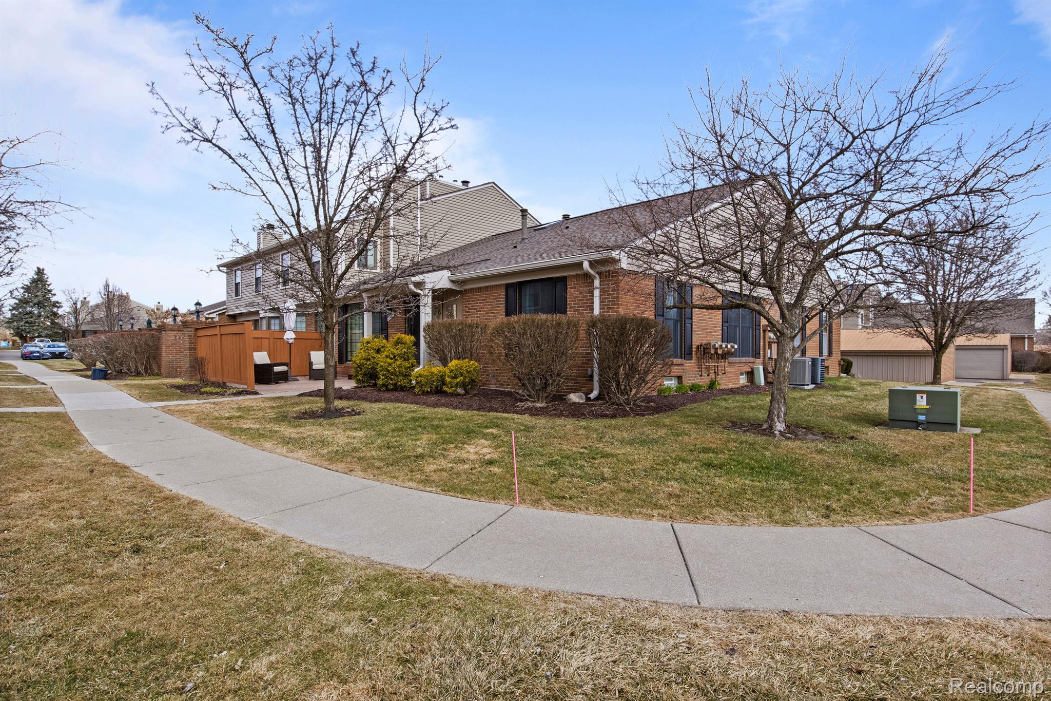 22068 Edgewater Novi, MI 48375 - Photo 28 of 37