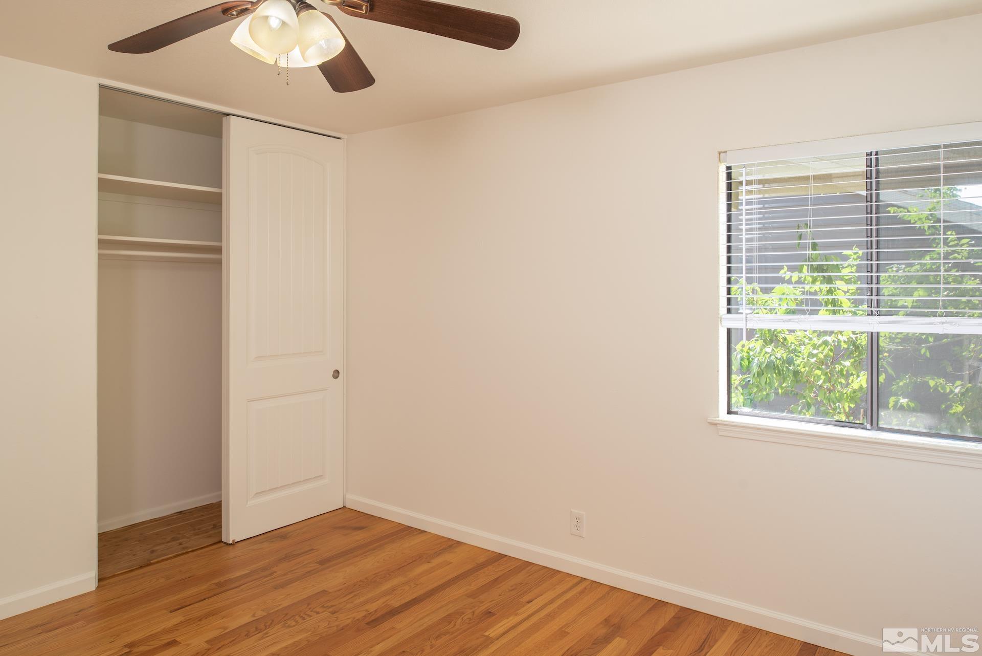 1635 Elmcrest Drive Reno, NV 89503 - Photo 7 of 33 Photo 7