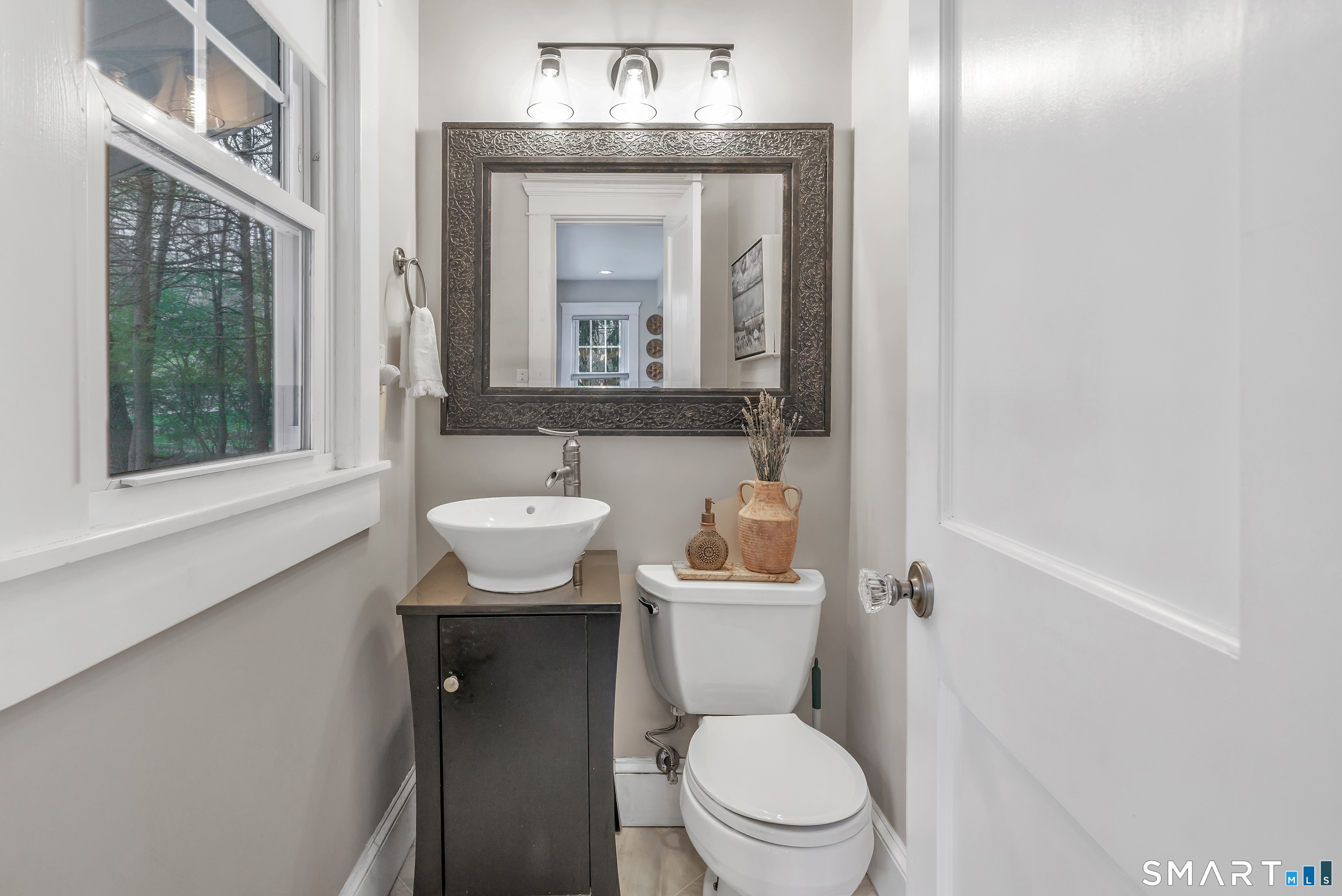 75 Perry Avenue Norwalk, CT 06850 - Photo 14 of 39