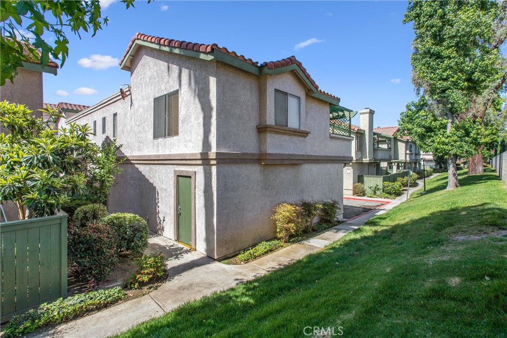 10246 Chaparral Way Rancho Cucamonga, CA 91730 - Photo 8 of 59