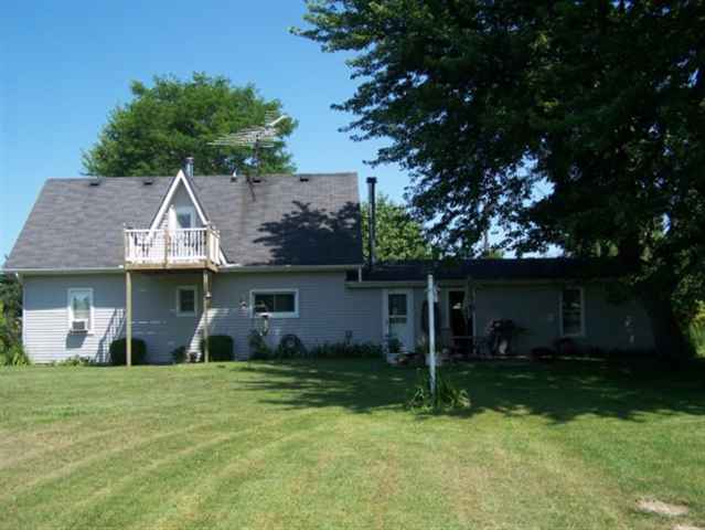 5555 Cribbins Road Avoca, MI 48006 - Photo 4 of 15 31067283-3.JPG