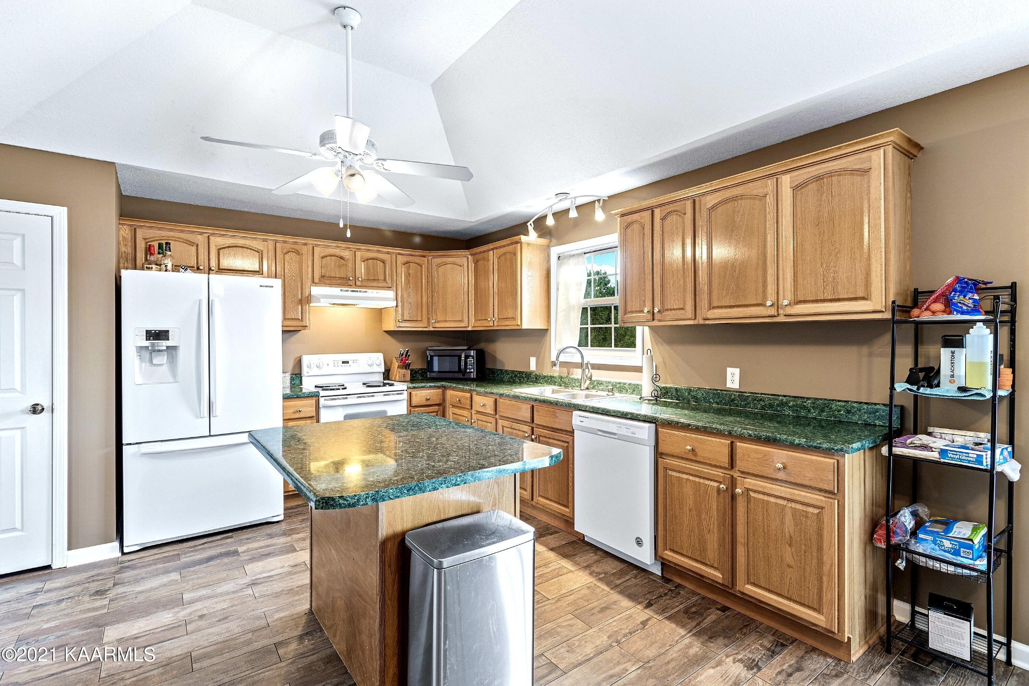 126 Country Way Road Vonore, TN 37885 - Photo 9 of 28 Gallery Image 9