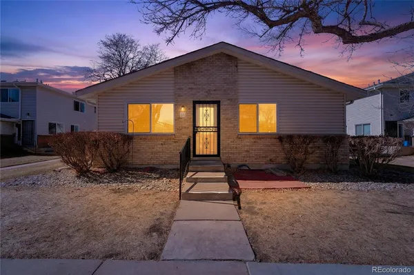 $248,500 | 9005 East Lehigh Avenue, Unit 17, Denver, CO 80237
