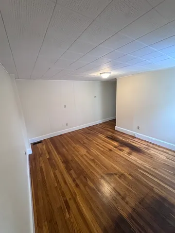 $1,400 | 367 Main Street, Unit 1, Wareham, MA 02571