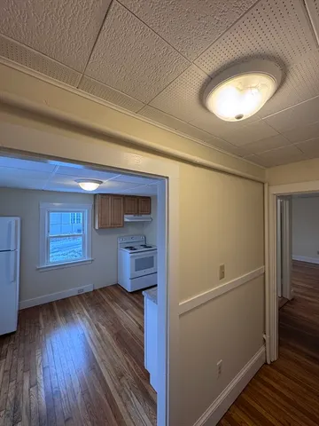 $1,400 | 367 Main Street, Unit 1, Wareham, MA 02571