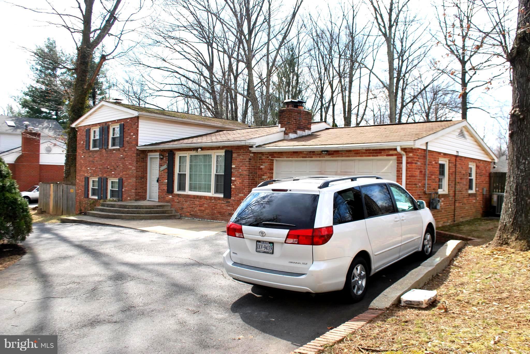1052 Utterback Store Road Great Falls, VA 22066 - Photo 25 of 30 2 Car Garage w/Circular Driveway