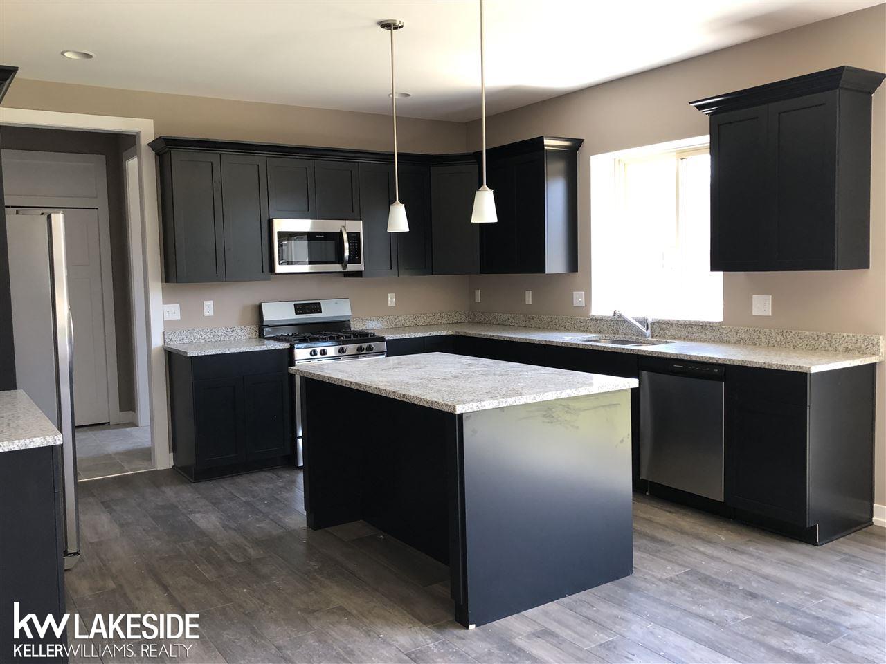 49238 Ridgeview Drive Macomb, MI 48044 - Photo 8 of 30
