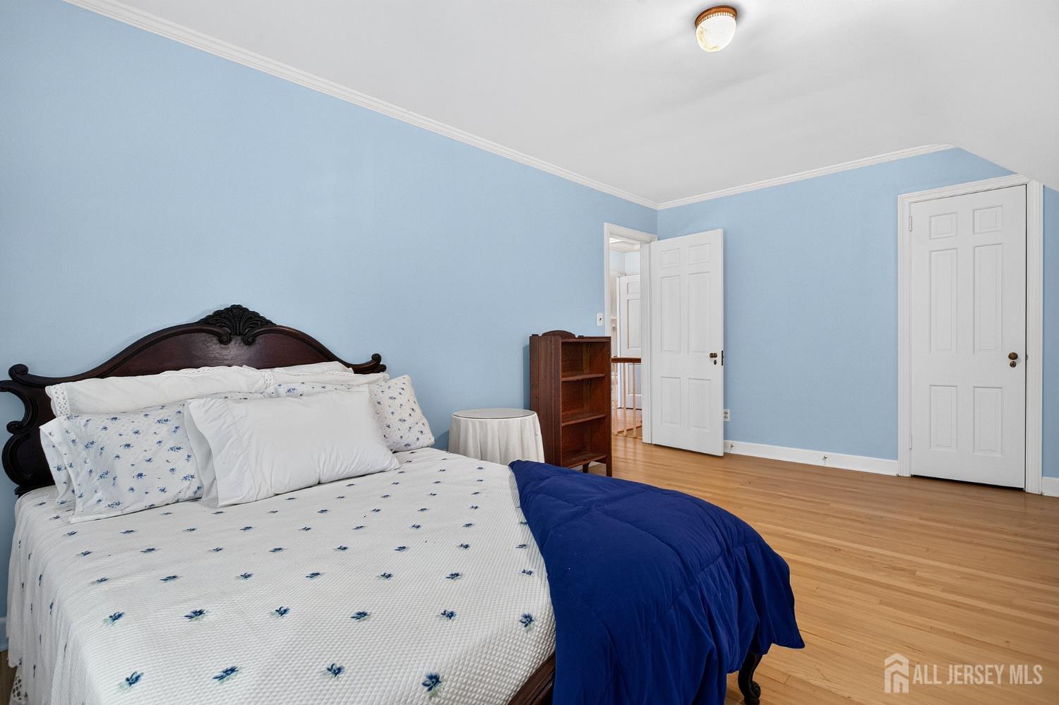 31 Warwick Road Colonia, NJ 07067 - Photo 17 of 36