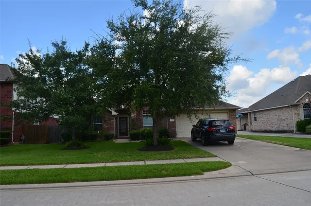 $2,450 | 6719 Emerald Shire Lane, Houston, TX 77041