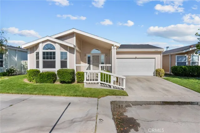 $285,000 | 27828 Spyglass Lane, Canyon Country, CA 91351