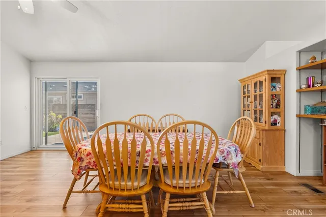 $285,000 | 27828 Spyglass Lane, Canyon Country, CA 91351