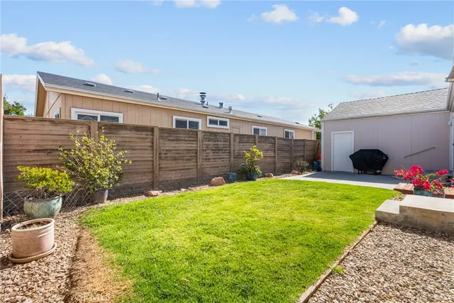 $285,000 | 27828 Spyglass Lane, Canyon Country, CA 91351