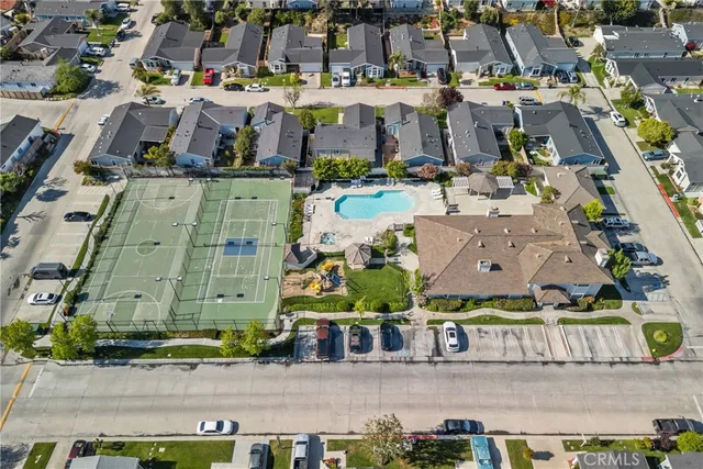 $285,000 | 27828 Spyglass Lane, Canyon Country, CA 91351