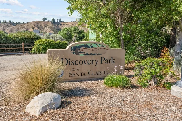 $285,000 | 27828 Spyglass Lane, Canyon Country, CA 91351