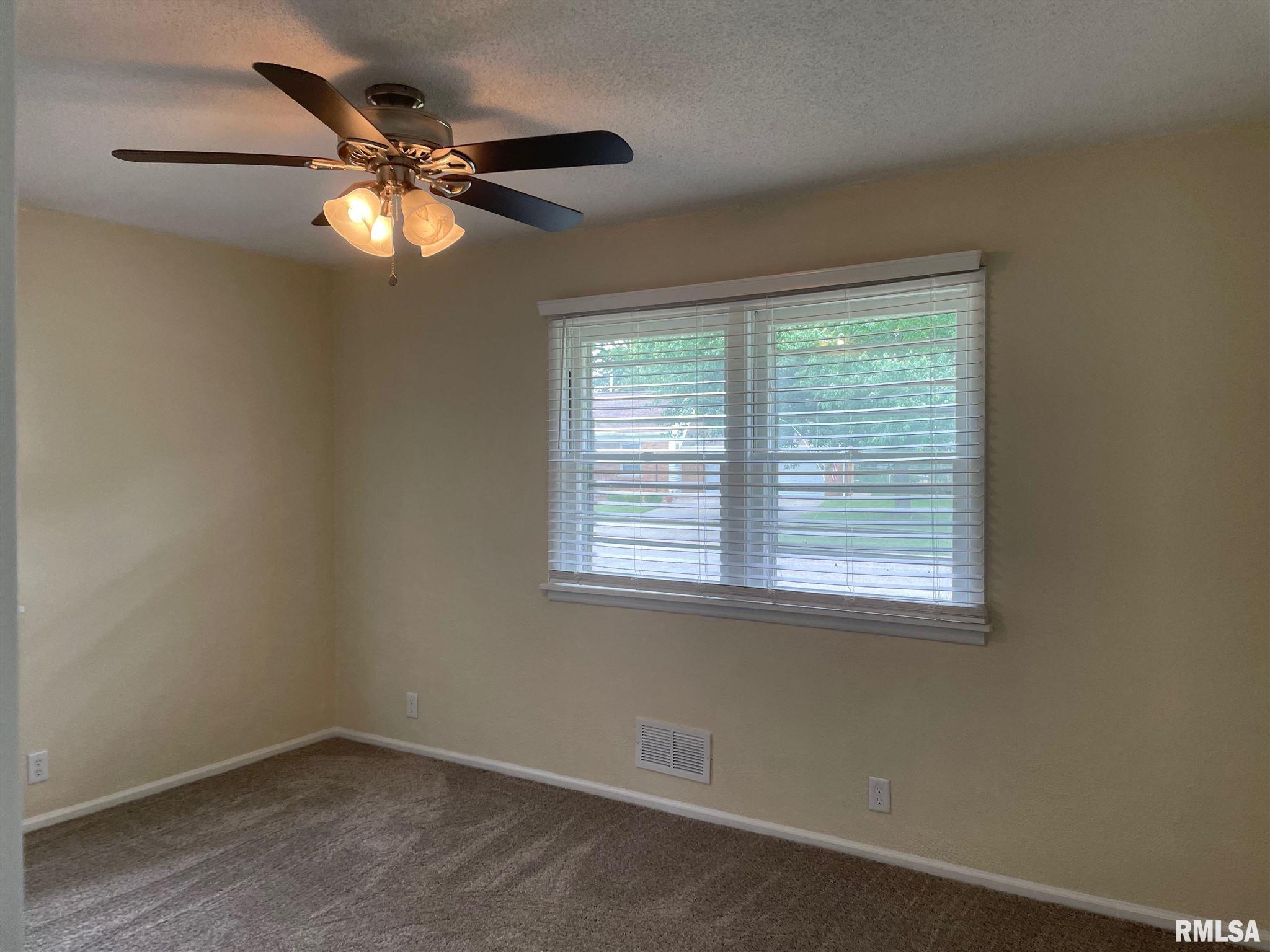 9 Meadowlark Lane Springfield, IL 62702 - Photo 11 of 19