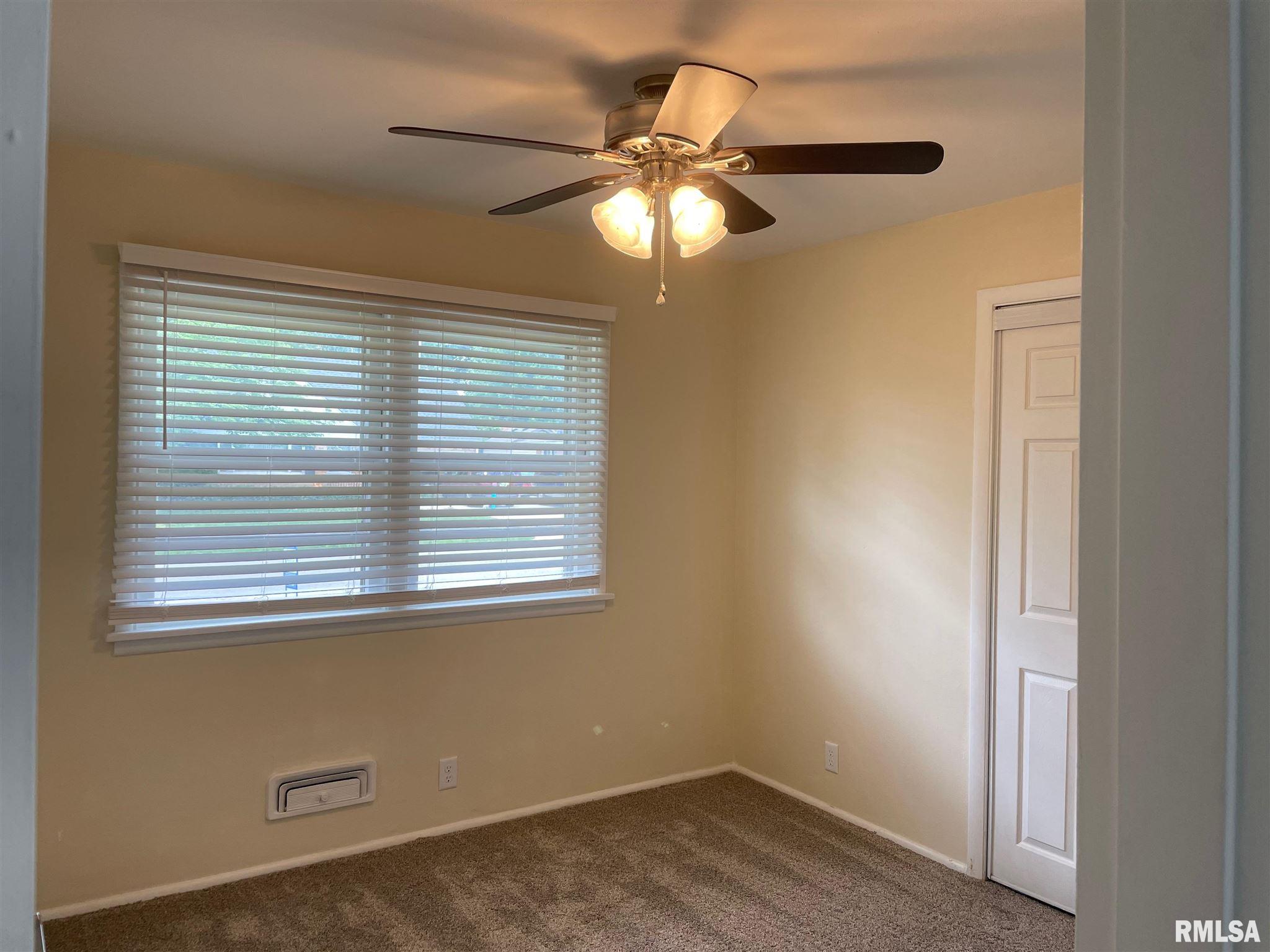 9 Meadowlark Lane Springfield, IL 62702 - Photo 9 of 19