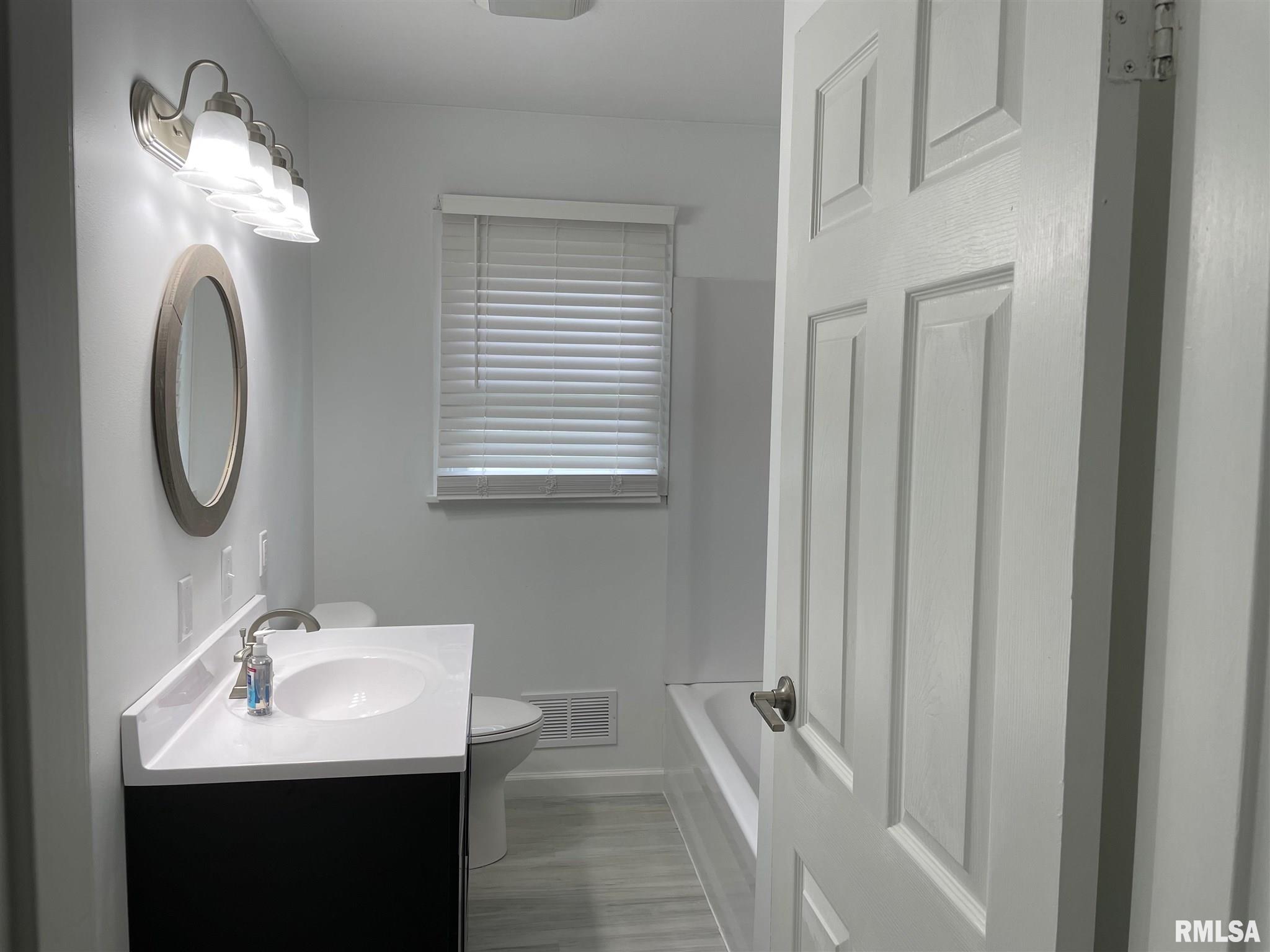 9 Meadowlark Lane Springfield, IL 62702 - Photo 10 of 19