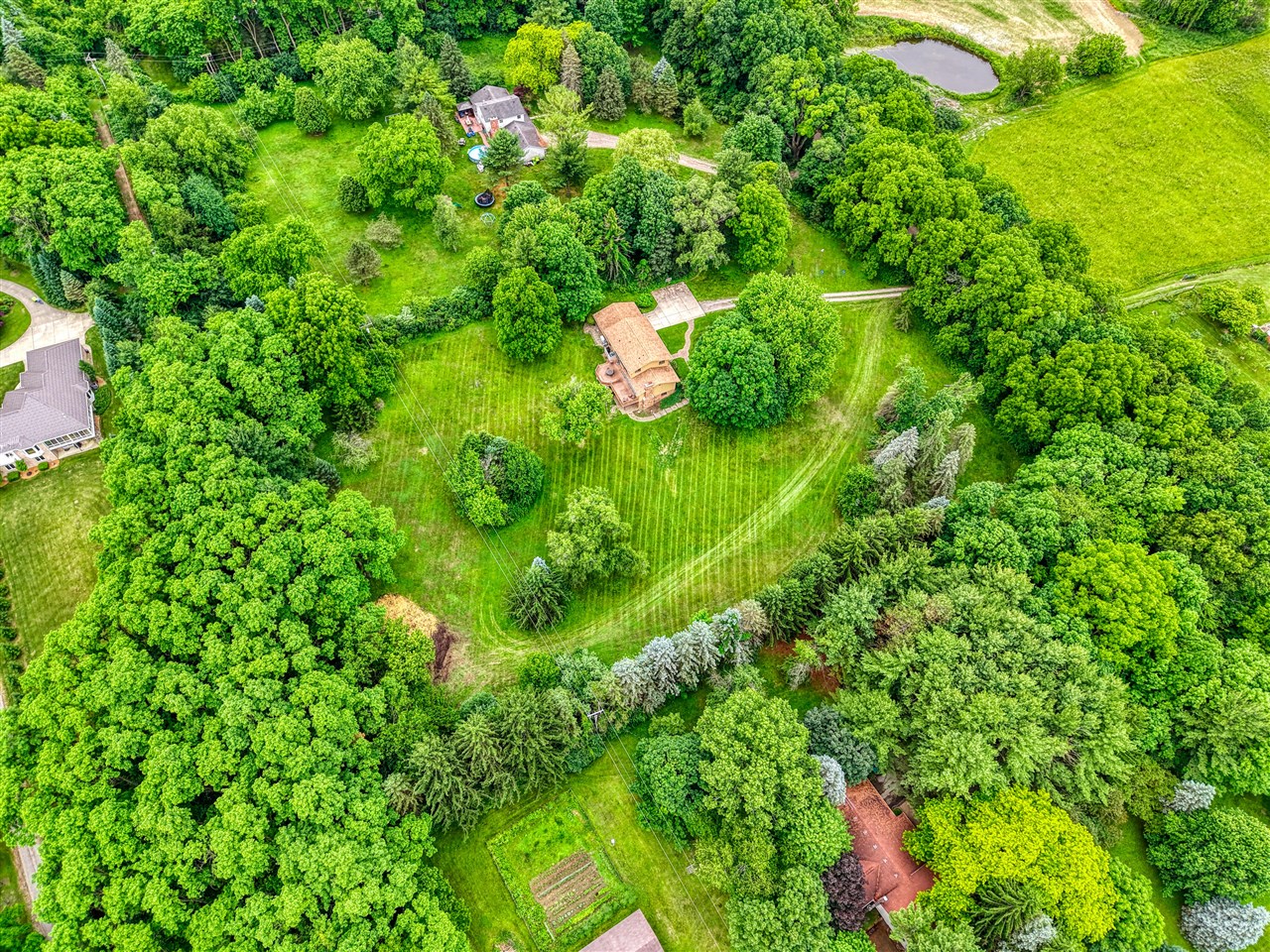 6200 Scully Road Dexter, MI 48130 - Photo 5 of 48