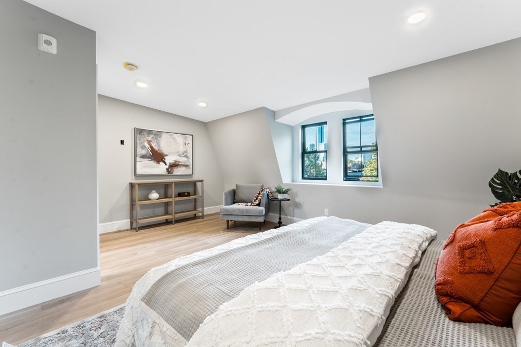 210 West Springfield Street, Unit 2 Boston, MA 02118 - Photo 22 of 33 a bedroom with bed and a window