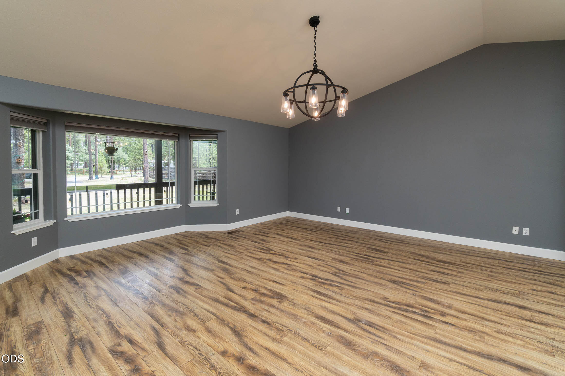 51343 Mitchell Road La Pine, OR 97739 - Photo 1 of 46