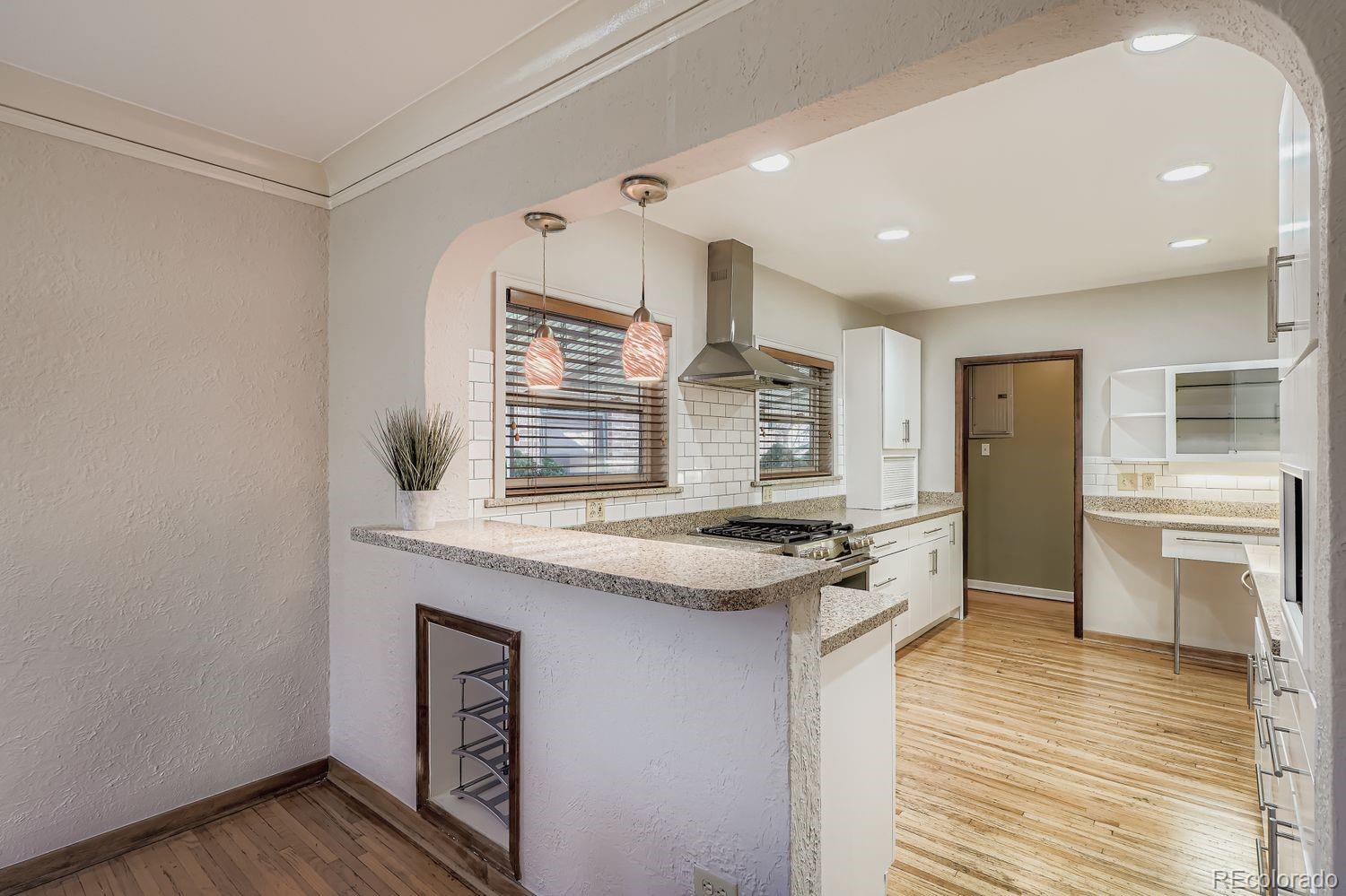 657 Columbine Street Denver, CO 80206 - Photo 9 of 30