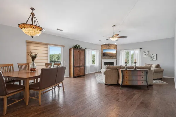 $429,900 | N51W34861 East Wisconsin Avenue, Unit 3110, Oconomowoc, WI 53069