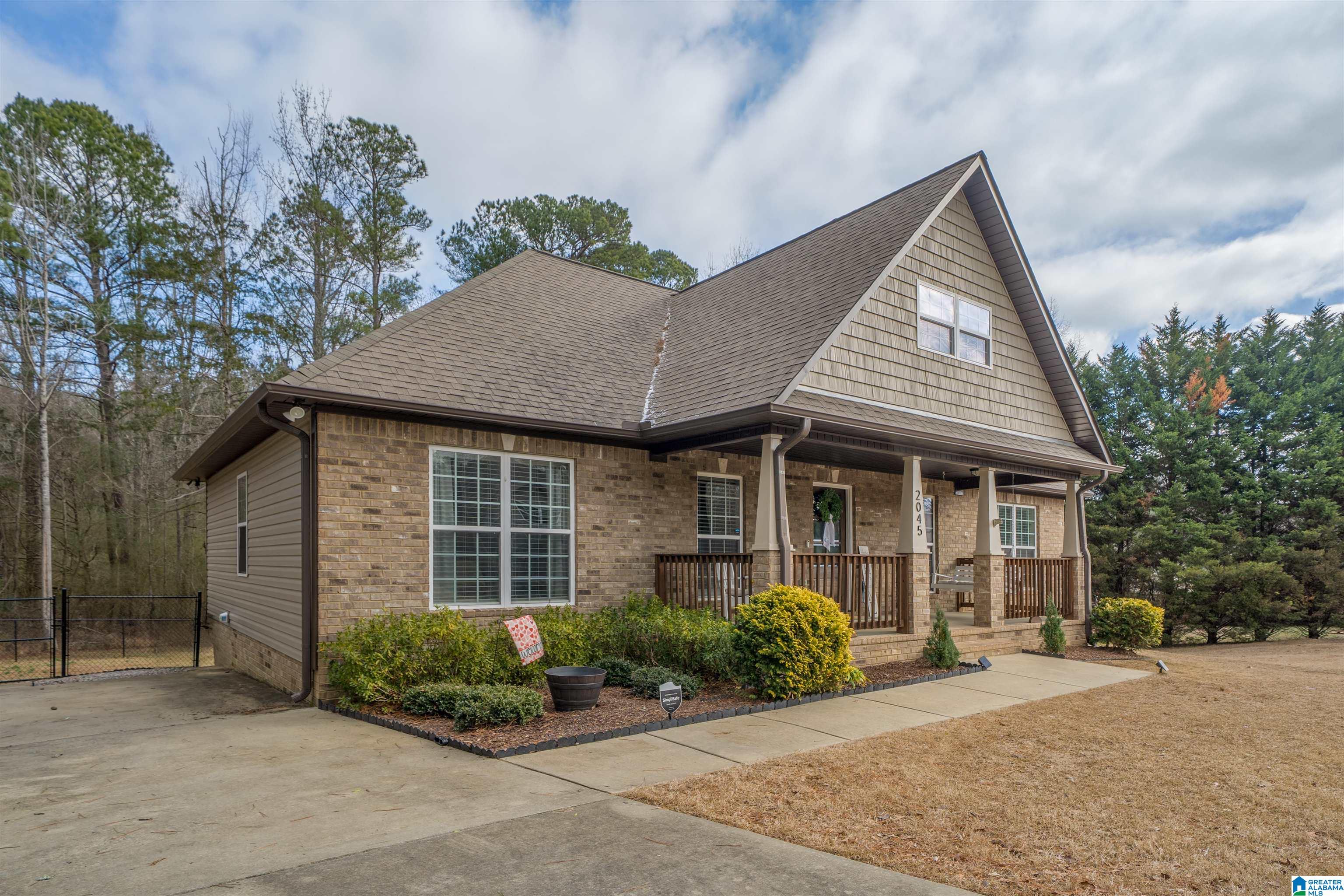 2045 Rising Fawn Drive Warrior, AL 35180 - Photo 2 of 33