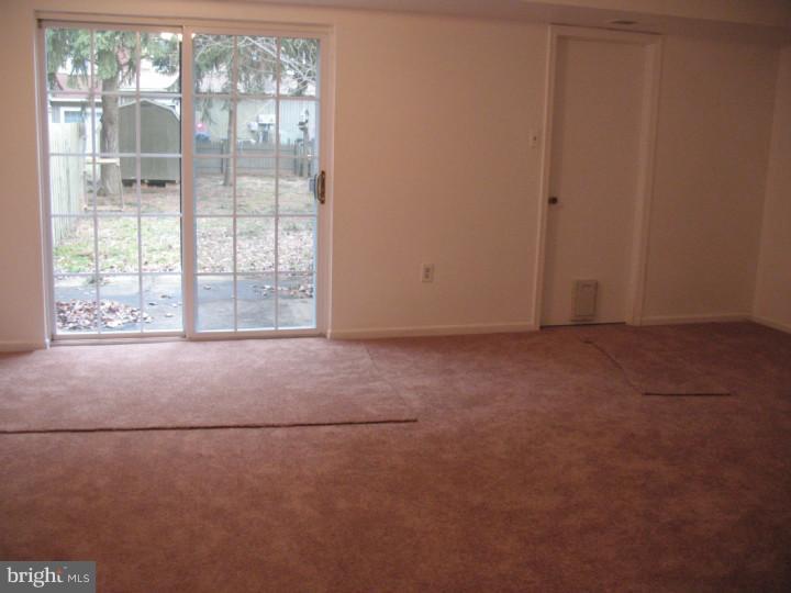 82 Stonegate Road Quakertown, PA 18951 - Photo 4 of 13 Gallery Image 4
