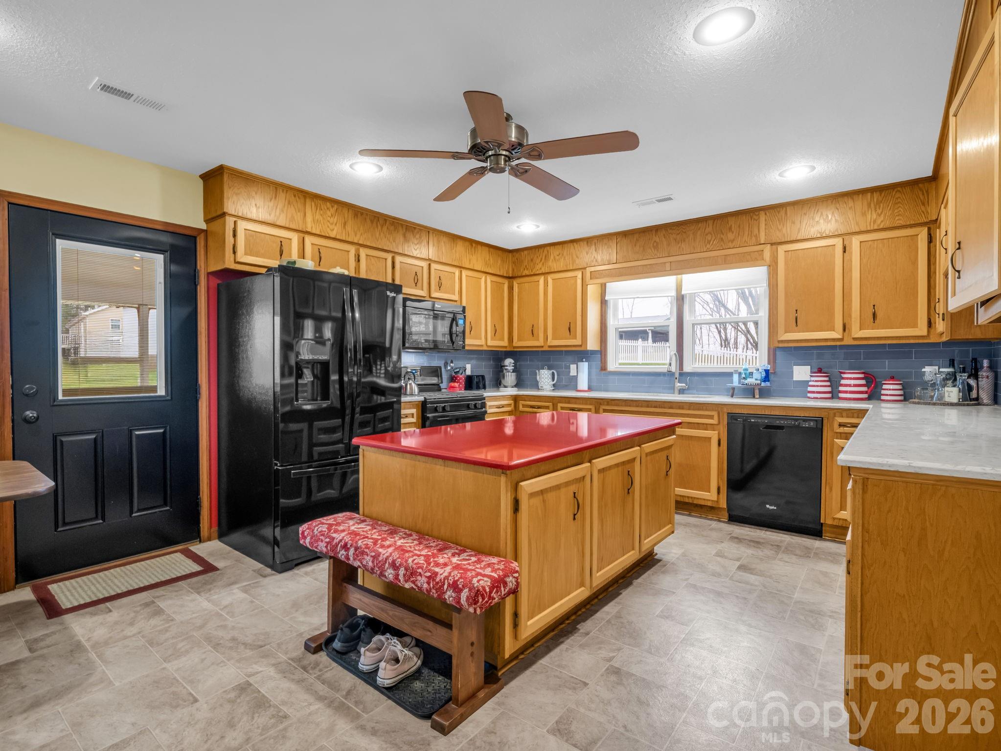 1086 Carters Ridge Road Spruce Pine, NC 28777 - Photo 8 of 48