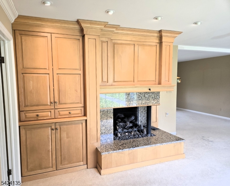 35 Bogert Road Montville, NJ 07058 - Photo 3 of 40