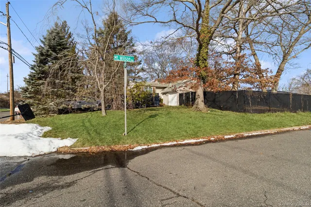 $549,990 | 3 Allegheny Drive West, Farmingville, NY 11738