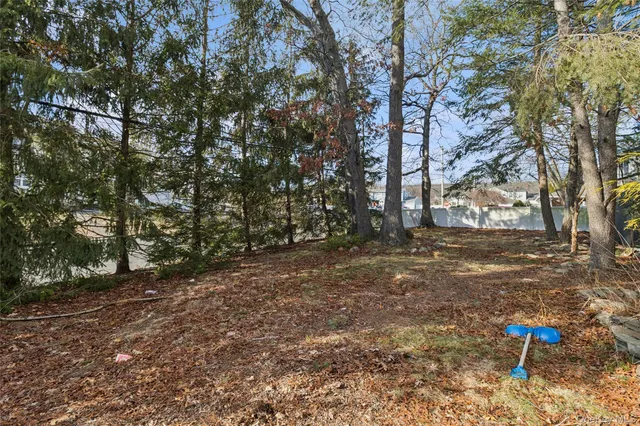 $549,990 | 3 Allegheny Drive West, Farmingville, NY 11738