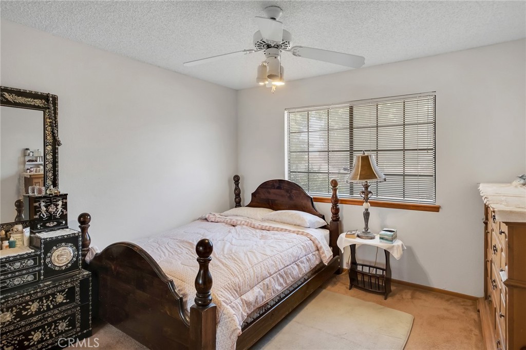 22117 Cholena Road Apple Valley, CA 92307 - Photo 22 of 33