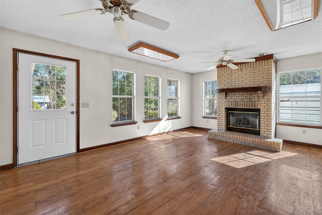 1448 Horseshoe Cove Road Waverly, GA 31565 - Photo 8 of 38