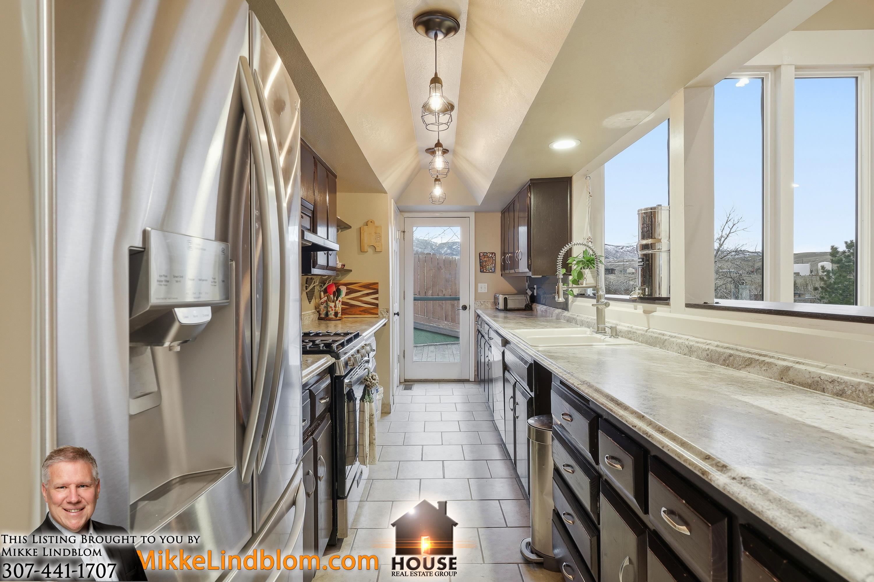 4120 Deer Run Casper, WY 82601 - Photo 8 of 33