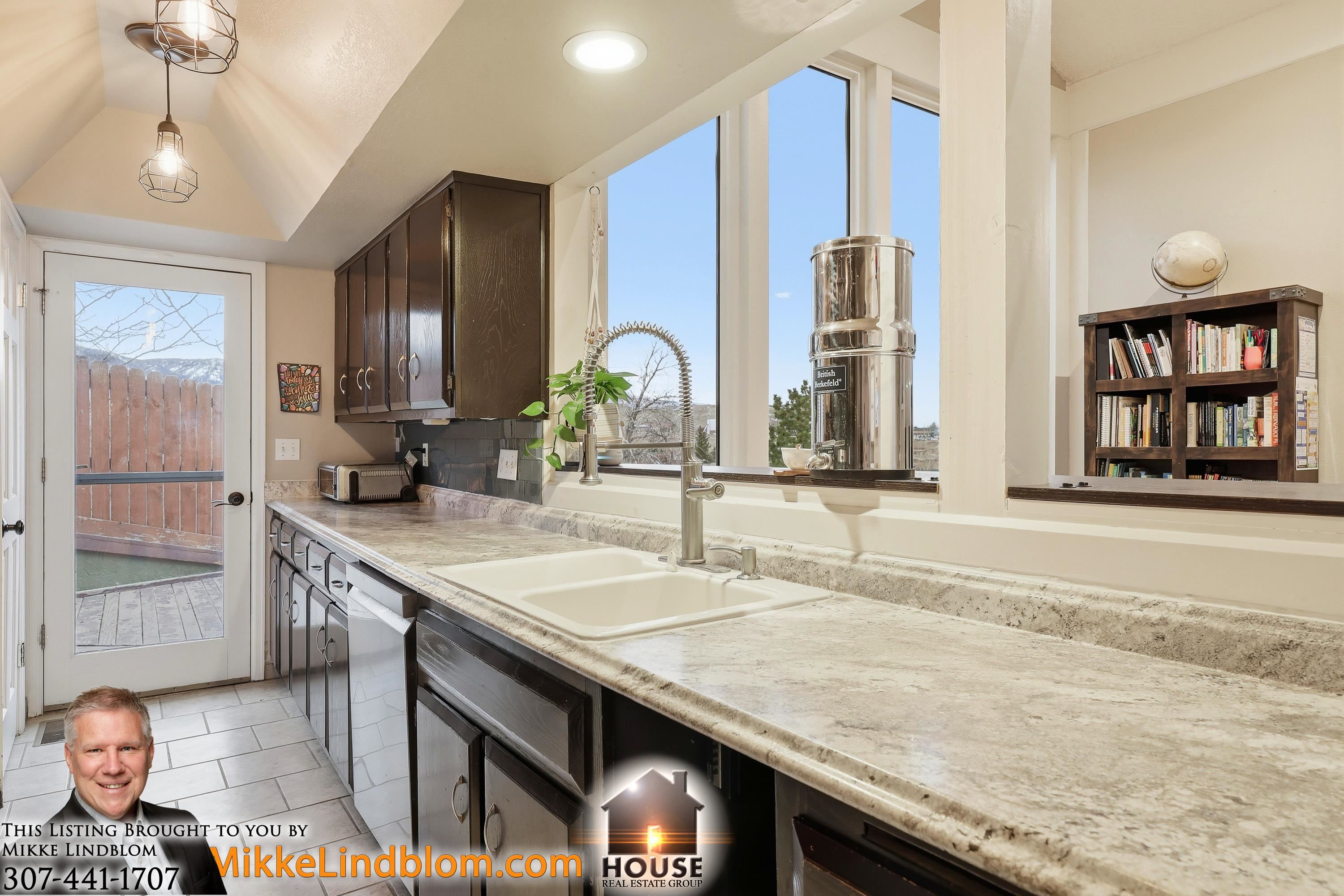 4120 Deer Run Casper, WY 82601 - Photo 9 of 33