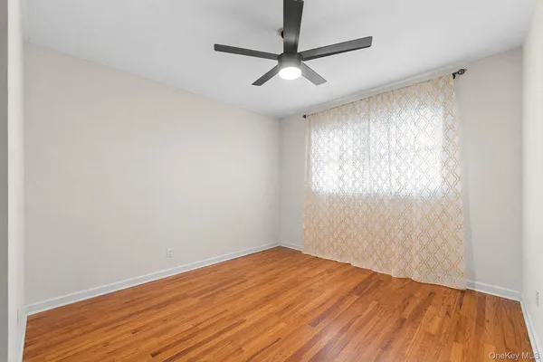 $749,900 | 112-36 180th Street | St. Albans