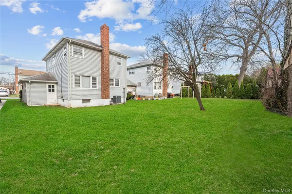 $749,900 | 112-36 180th Street | St. Albans