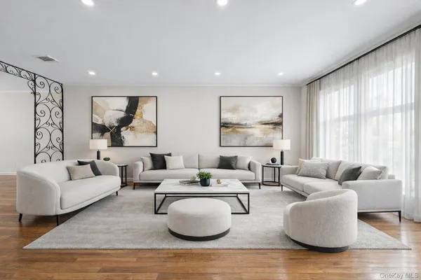 $749,900 | 112-36 180th Street | St. Albans