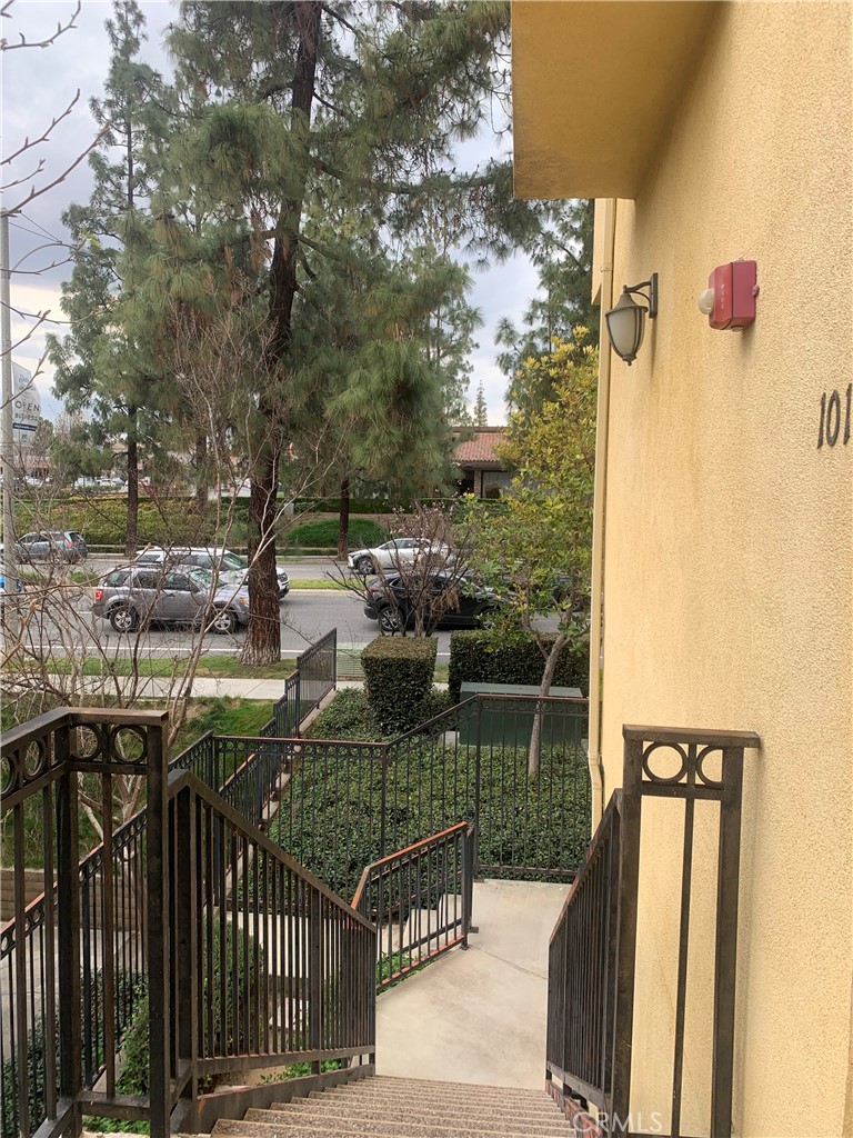 920 Central Avenue, Unit 101 Riverside, CA 92507 - Photo 4 of 23 a view of balcony with outdoor seating