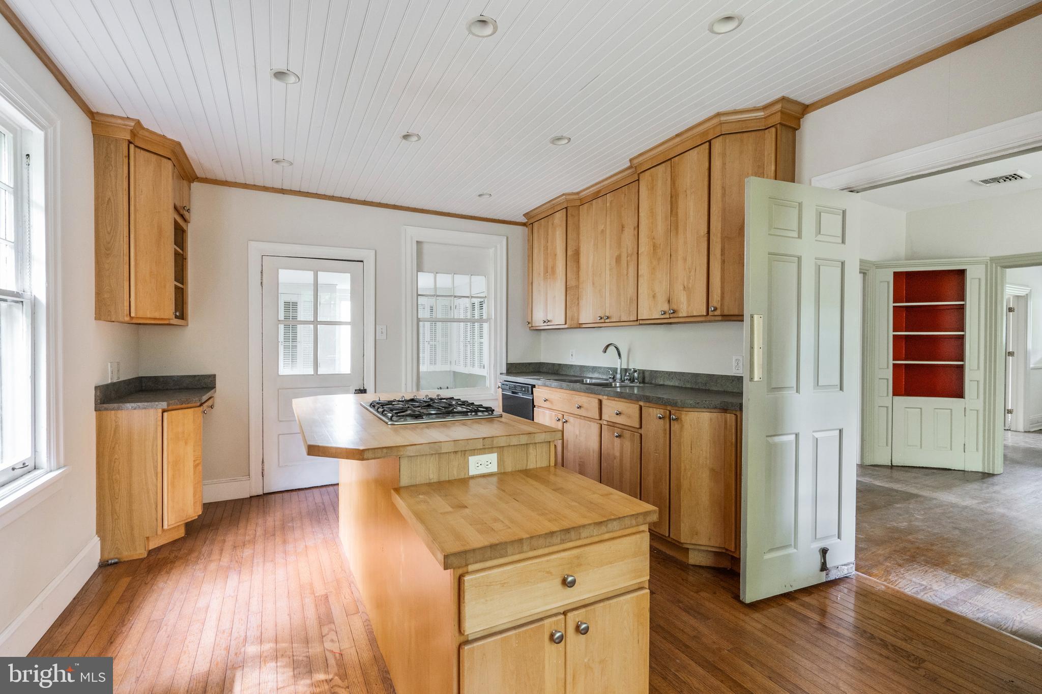 213 Devon State Road Devon, PA 19333 - Photo 11 of 32 Kitchen