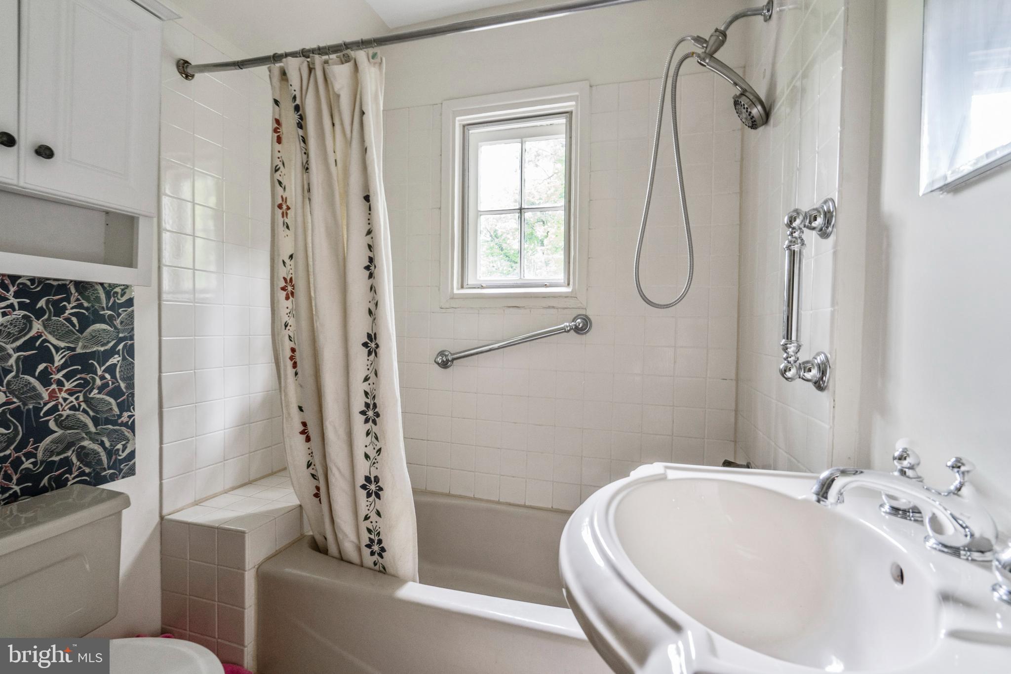 213 Devon State Road Devon, PA 19333 - Photo 23 of 32 Bathroom 2
