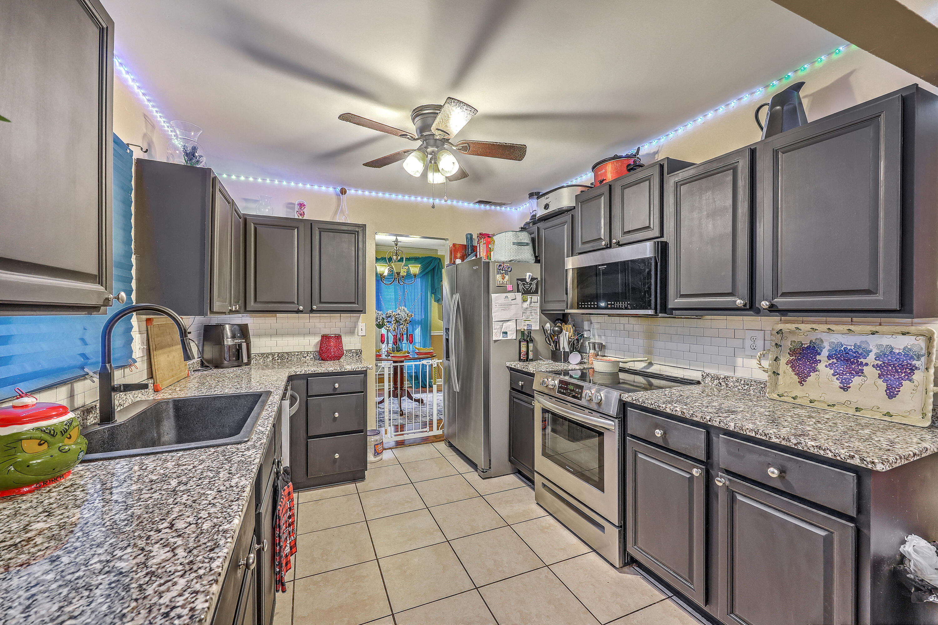 109 Coachman Lane Summerville, SC 29486 - Photo 15 of 34 ZYN_6775_76_77_78_79_80_81