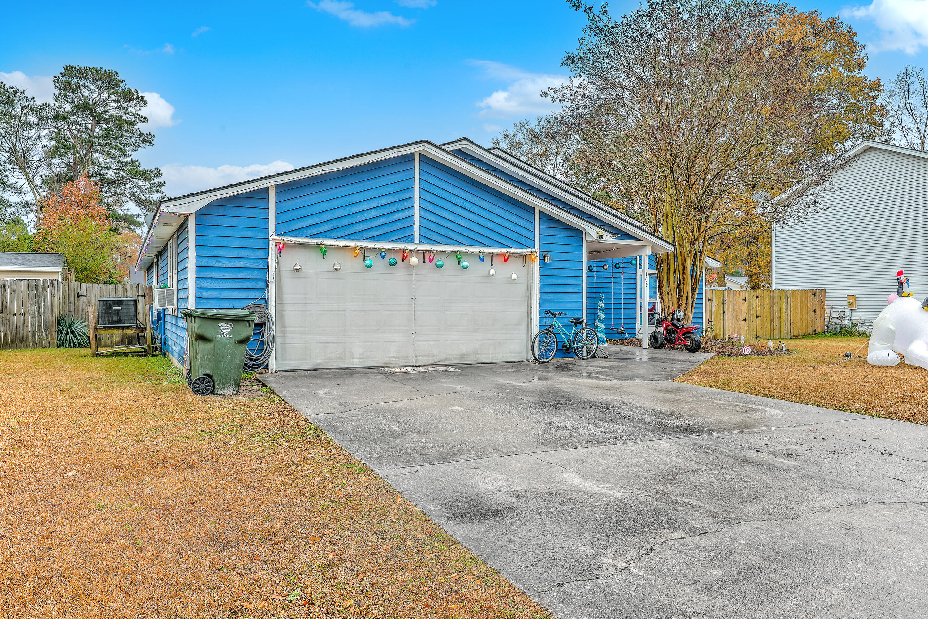 109 Coachman Lane Summerville, SC 29486 - Photo 3 of 34 ZYN_6684_85_86_87_88_89_90