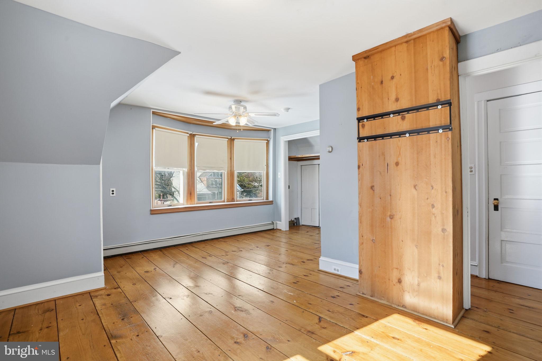 407 Reading Street Pennington, NJ 08534 - Photo 23 of 42 Bedroom (Upstairs)