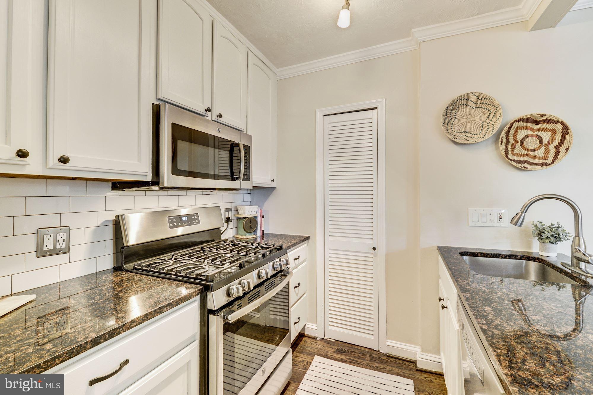 10614 South Dunmoor Drive Silver Spring, MD 20901 - Photo 12 of 29 Kitchen