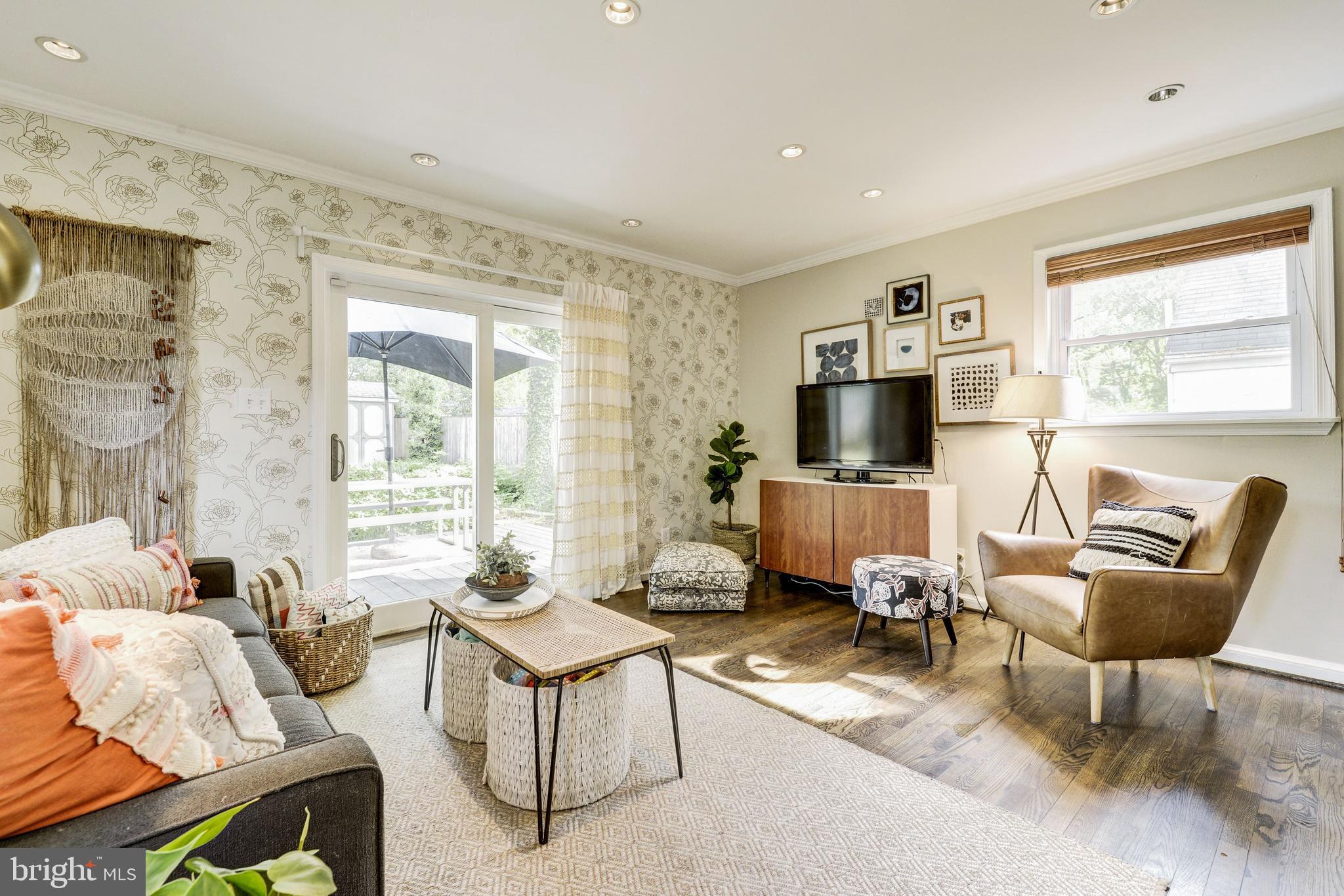 10614 South Dunmoor Drive Silver Spring, MD 20901 - Photo 16 of 29 Family Room